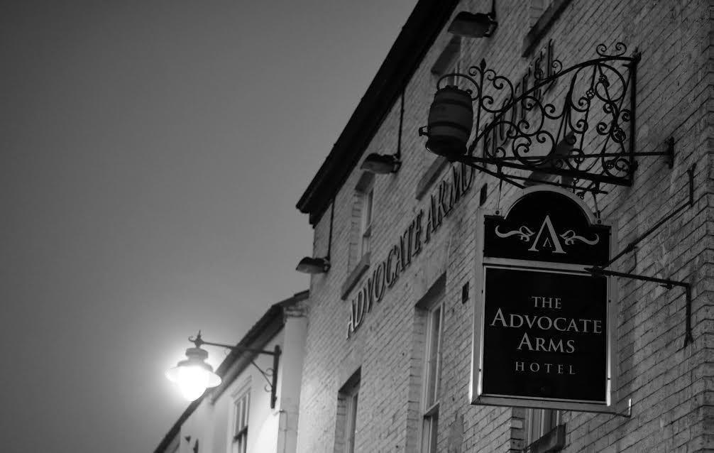 Отель Advocate Arms Маркет-Рейзен Экстерьер фото